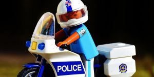 police, motorcycle, cop-2080809.jpg